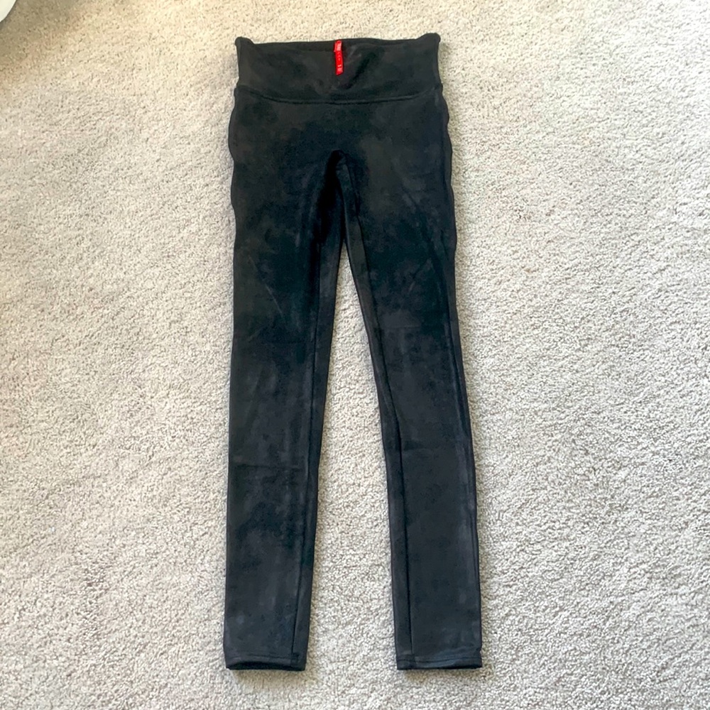 Spanx black faux leather leggings in size S/P
